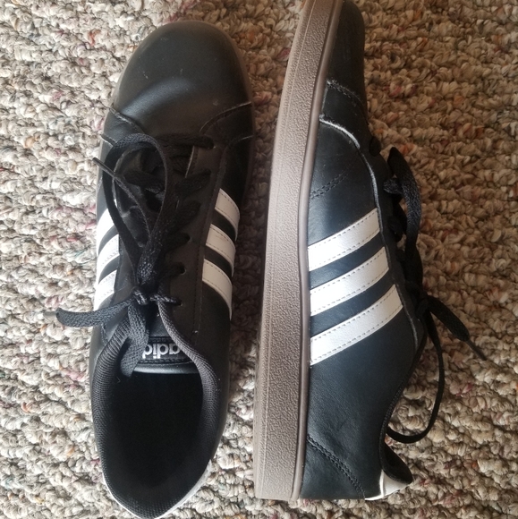 Adidas sneakers - Picture 3 of 4